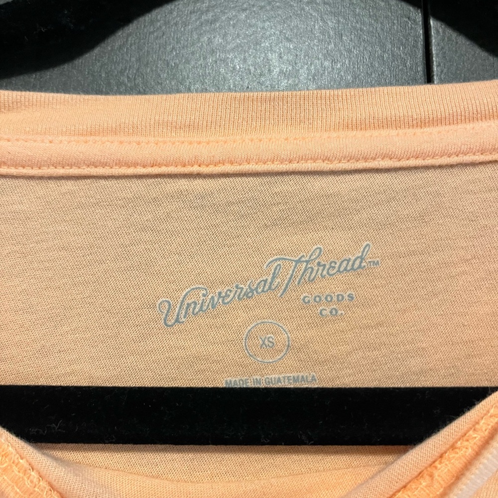 Universal Thread Peach Tee - Picture 2 of 3